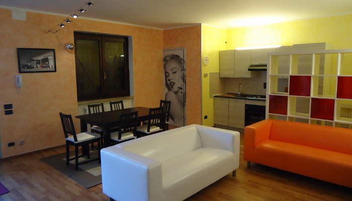 Entrata soggiorno cucina appartamento Marilyn